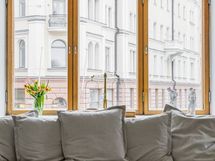 Ihanat tammiset ikkunakarmit