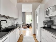 Keittiö remontoitu 2020