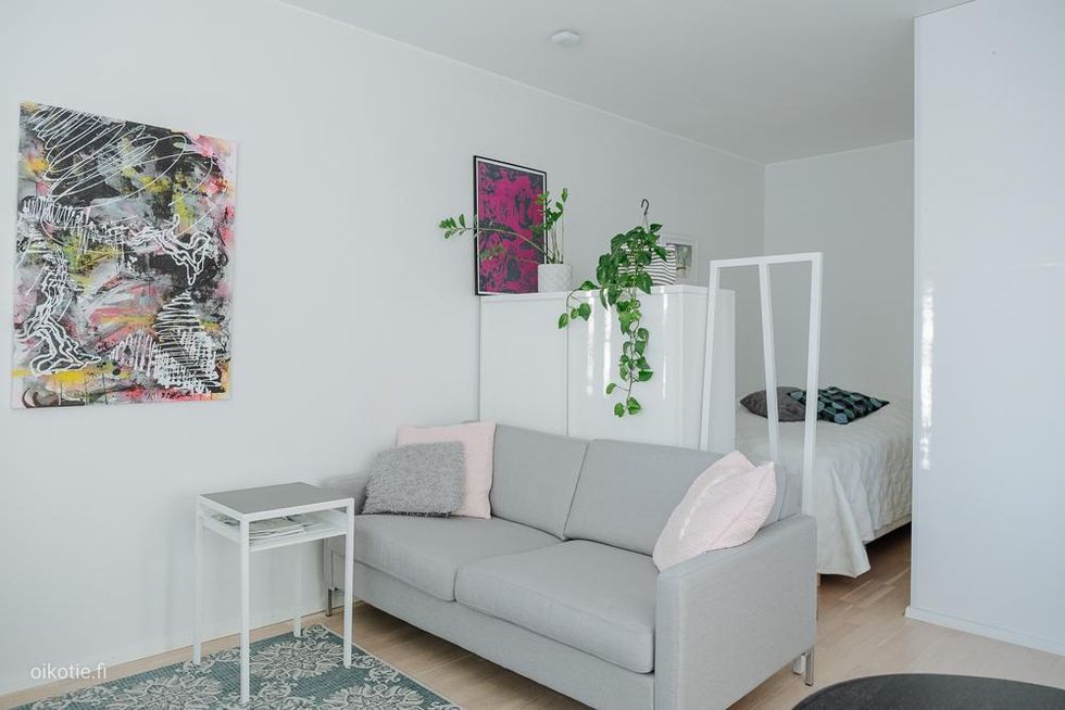 Alkovi kaapiston takana
