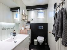 Erillinen wc.