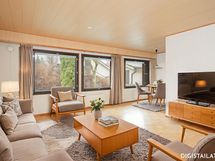 Tervetuloa Majavatielle paritaloasuntoon! Olohuone digikalustettuna.