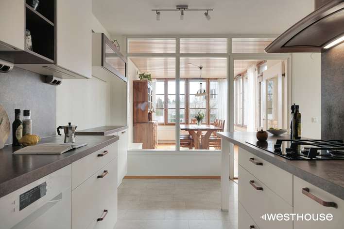 Kerrostalo, 2 mh, k, oh, kph, s, viherhuone ja parveke, 84 m², Haukilahti, Espoo