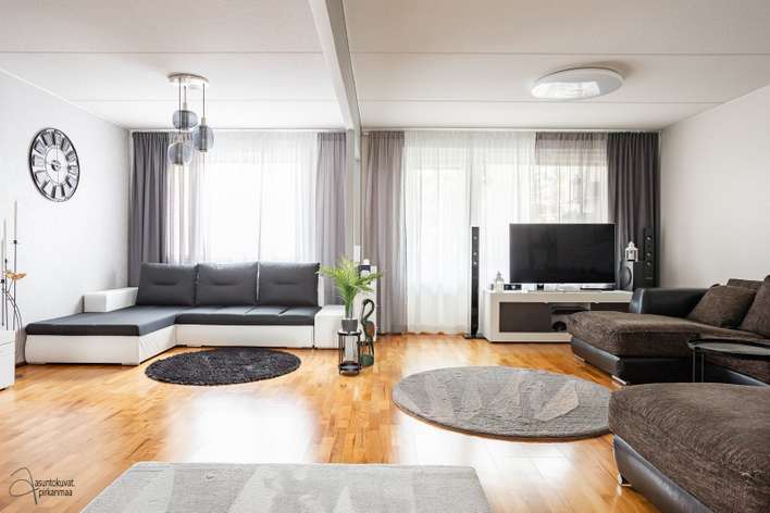 Kerrostalo, 3-4h+k+kph+erill.wc+vh+lasit. parveke, 88 m², Hervanta, Tampere