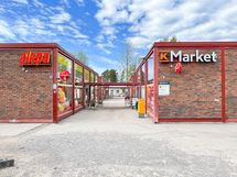 Alepa ja K-Market ihan vieressä.