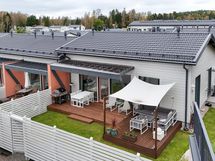 terassi ja takapiha, päätyasunto