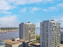 parvekenäkymät merelle