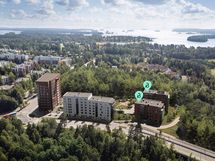 Visualisointi Espoon Tiiran uudiskohteesta Tiistilässä – modernia asumista vehreän luonnon ja meren läheisyydessä.