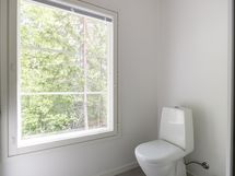 wc kodinhoitohuoneessa
