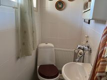 Erillinen wc