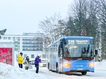 Kulkuyhteydet ovat Kaivokselassa hyvät moneen suuntaan.