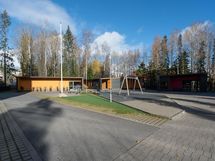 Taloyhtiön sisäpihaa