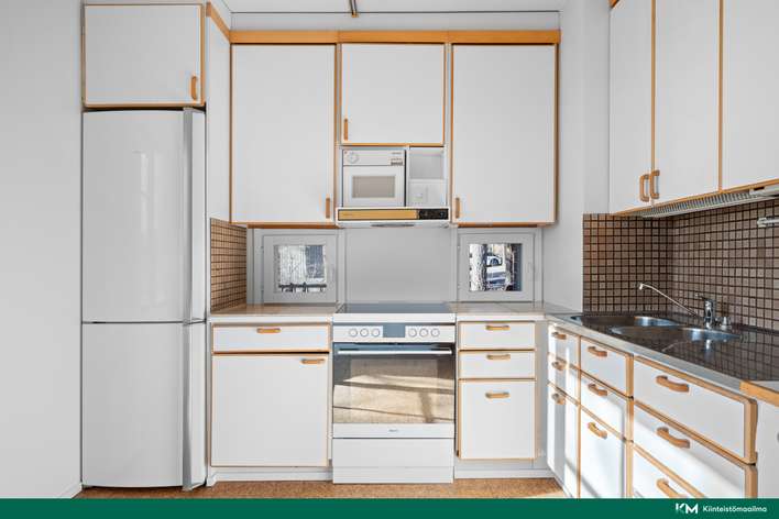 Huvila, 2h, k, kph, s, takkah, 2x wc, askartelutila, varastohuone, khh, parveke, 108/117 m², Leppäsilta – pohled 4