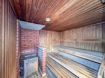Taloyhtiön sauna.