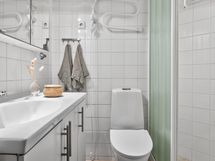 Kylpyhuone 2 / wc 2