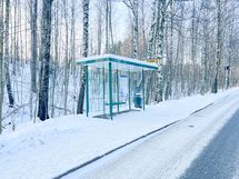 Lähin bussipysäkki on 100m päässä.
