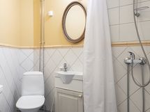 Majoitushuoneen kylpyhuone