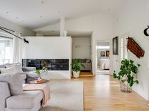 Takka avautuu kahteen suuntaan