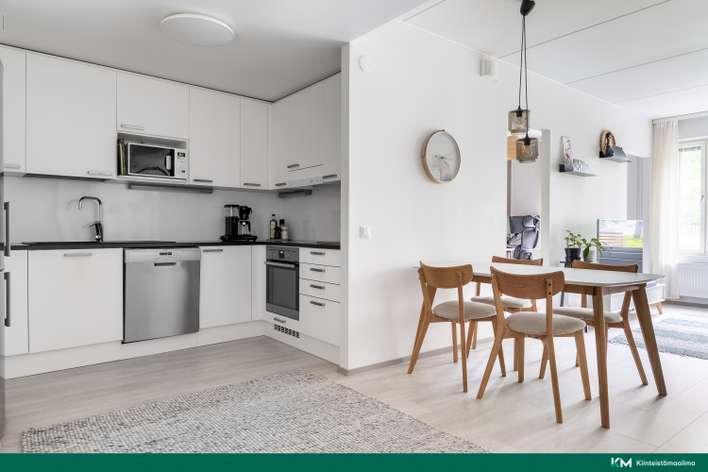 Kerrostalo, 3h, kt, kph, s, 2xvh, lasitettu parveke, terassi, 66 m², Hiekkaharju – pohled 4