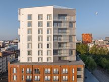 Asunto sijaitsee 8. kerroksessa