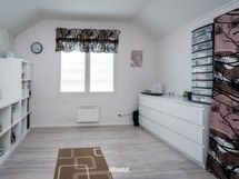Yläkerran makuuhuone