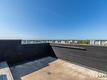 Taloyhtiön upea kattoterassi on käytettävissäsi.