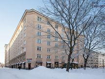 Julkisivu Hämeentieltä