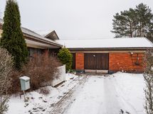 Finnepäkintien puoleinen asunto