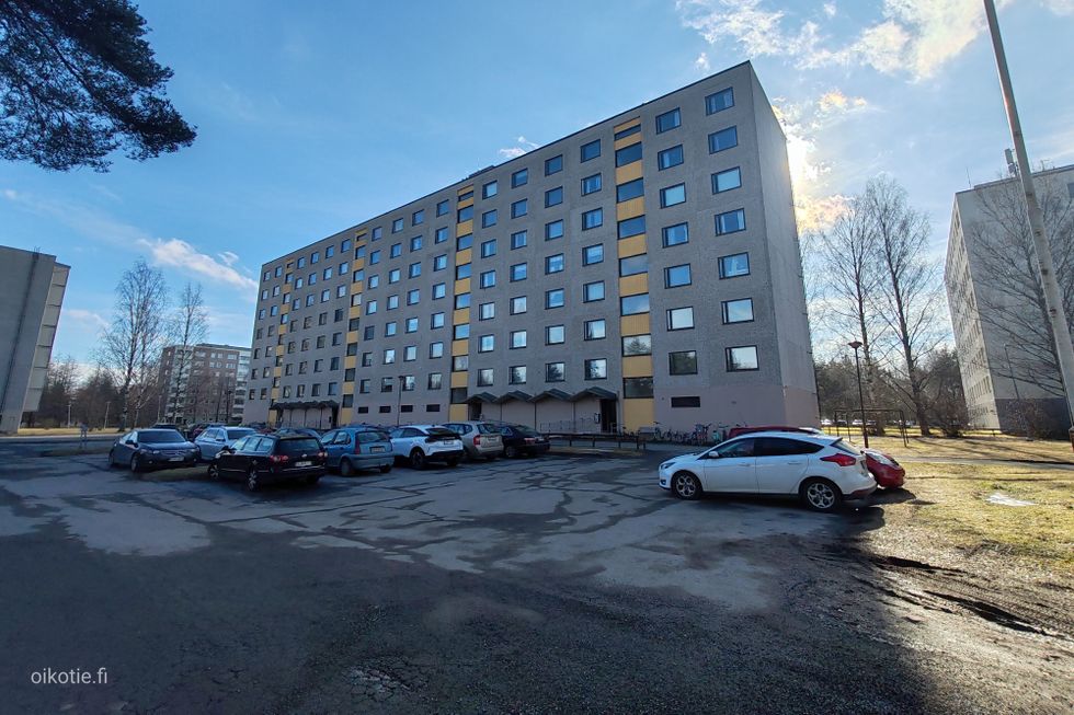 Julkisivu