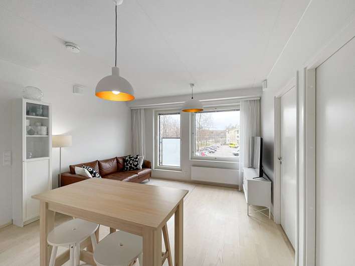 Kerrostalo, 3h+avokeittiö, kph, ranskalainen parveke, 47,5 m², Martinlaakso, Vantaa