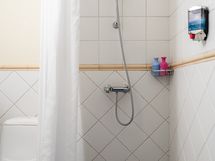 Majoitushuoneen kylpyhuone