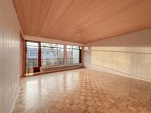 Valoisassa kodissa on runsaasti tilaa, isot huoneet ja kodikas ilmapiiri.