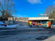 Lähikauppaan on kävelymatka 550 m.