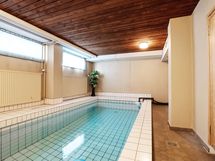 Taloyhtiön allasosasto