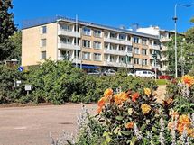 julkisivua Haagan torilta