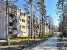 julkisivua länsipuolella