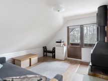 yläkerran takkahuone/saunatupa