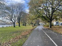 Tokoinranta vain reilun 5 minuutin kävelymatkan päässä.