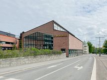 Pyynikin uimahalli ja kuntosali sijaitsee noin 300 metrin päässä asunnolta.