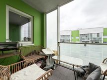 keittiöstä kulku parvekkeelle