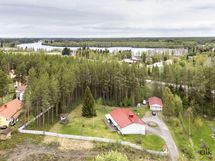 Upea monien mahdollisuuksien kokonaisuus odottaa!