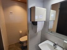 6. kerroksen saunatilan wc