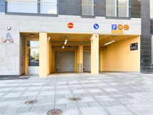 Mahdollisuus vuokrata myös autohallipaikka 60€/kk.