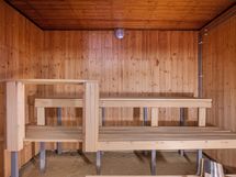 Taloyhtiön sauna.