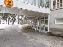 Tilojen erillis sisäänkäynti
