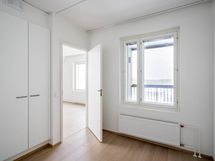 Makuuhuone. Kuva asunnosta A56, jossa vastaava pohjaratkaisu, materiaalit voivat poiketa.