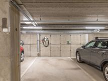 myytävä autohallipaikka