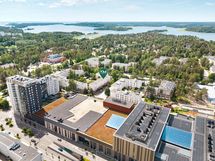 Lippulaivan palvelut ja metro vieressä!
