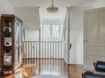 Yläkerran aula