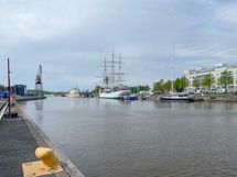 Aurajokirantaan kävelee noin 10 minuuttia.