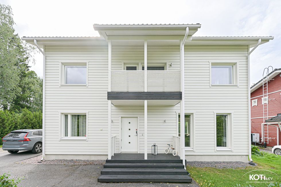 julkisivu